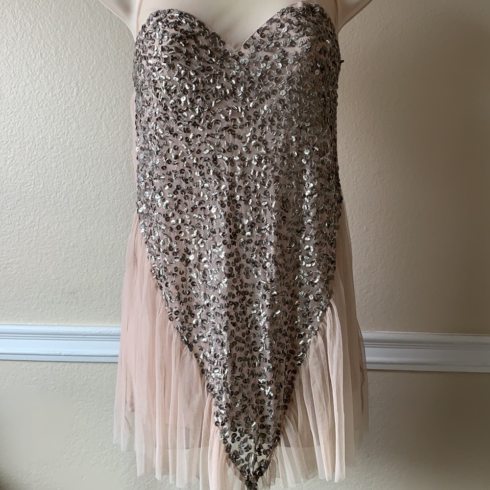 Tunic - Picture 5 of 6